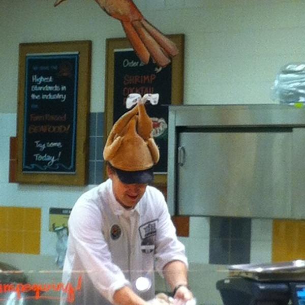 Photo taken at Whole Foods Market by -康涅狄格西哈特福德雷蒙路50(新街与艾沙姆街间) Photo taken at Whole Foods Market by