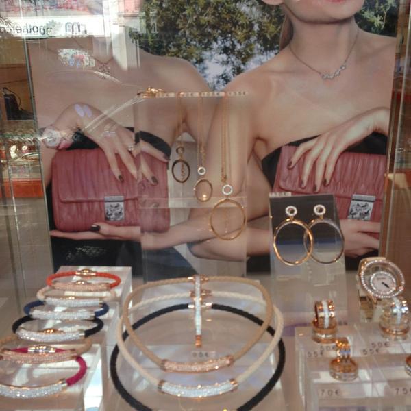 Folli Follie Store图片库