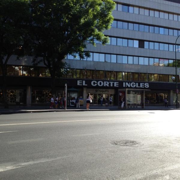 Photo taken at El Corte Inglés by Virginia A. on 9/3/2012-西班牙安达鲁西亚塞维利亚蒙托托路122-128 Photo taken at El Corte Inglés by Virginia A. on 9/3/2012