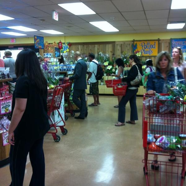 Photo taken at Trader Joe's by Rusty J. on 8/28/2012-美国加利福尼亚州雷东多海滩埃琳娜大道南1761 Photo taken at Trader Joe's by Rusty J. on 8/28/2012