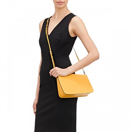 Valextra 女包 女式单肩包 Q01568896 YELLOW Valextra 女包 女式单肩包 Q01568896 YELLOW