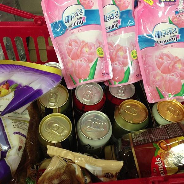 Photo taken at 홈플러스 (Home plus) by muji D. on 7/5/2013-首尔市九老区京仁路661号(新道林店) Photo taken at 홈플러스 (Home plus) by muji D. on 7/5/2013