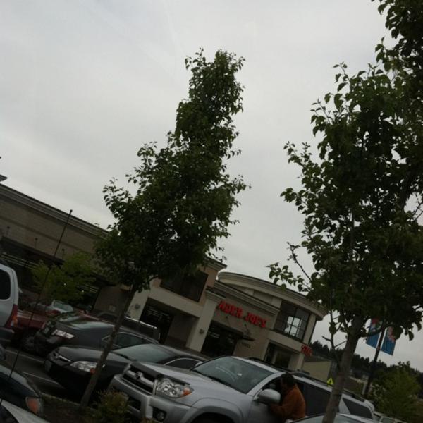 Photo taken at Trader Joe's by Teri R. on 5/20/2012-美国华盛顿州雷德蒙德路15932 Photo taken at Trader Joe's by Teri R. on 5/20/2012