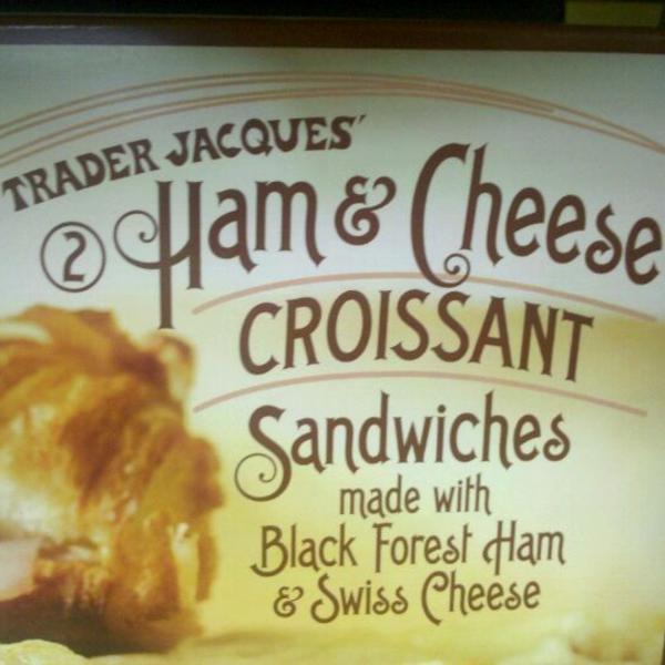 Photo taken at Trader Joe's by Danny W. on 1/30/2011-宾夕法尼亚州19046 詹金敦 老约克路933号 Photo taken at Trader Joe's by Danny W. on 1/30/2011