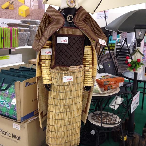 Photo taken at 이마트 (e-mart) by Joonyoung K. on 7/16/2014-釜山广域市沙上区17易买得超市 Photo taken at 이마트 (e-mart) by Joonyoung K. on 7/16/2014