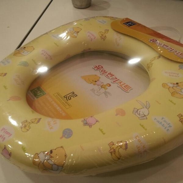 Photo taken at 롯데마트 (LOTTE Mart) by Jisung K. on 12/29/2012