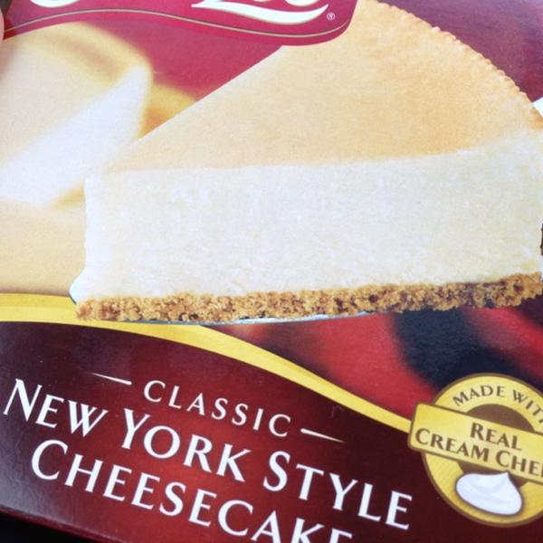 Photo taken at Publix by Jeff L. on 10/7/2012