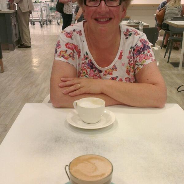 Photo taken at Waitrose by Ian M. on 7/20/2013-英国利兹米恩伍德卡尔顿大道 Photo taken at Waitrose by Ian M. on 7/20/2013