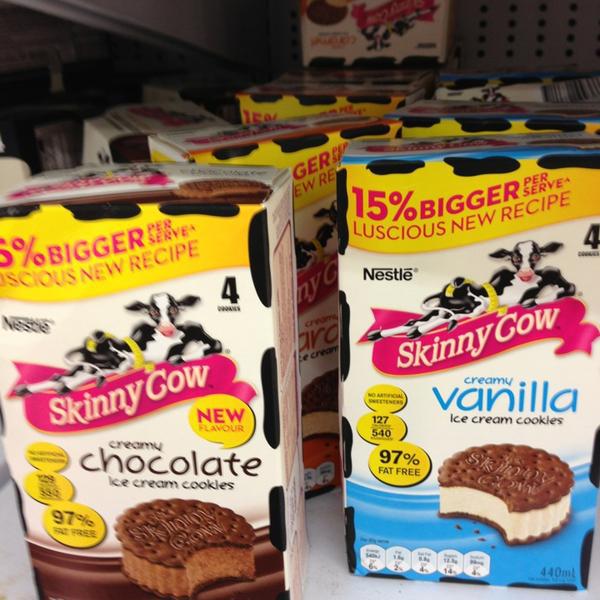 Photo taken at Woolworths by Amanda M. on 8/19/2013-昆士兰州溪1151号Woolworths超市 Photo taken at Woolworths by Amanda M. on 8/19/2013