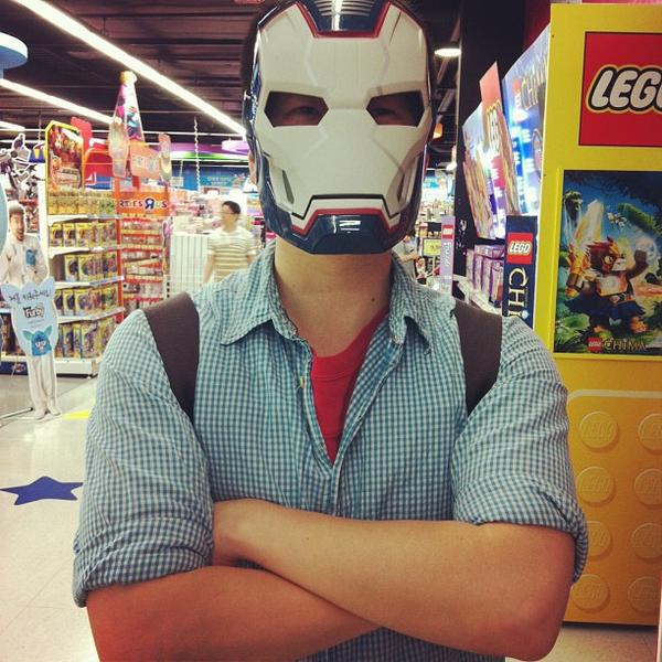 Photo taken at 롯데마트 (Lotte Mart) by 상준 박. on 5/18/2013