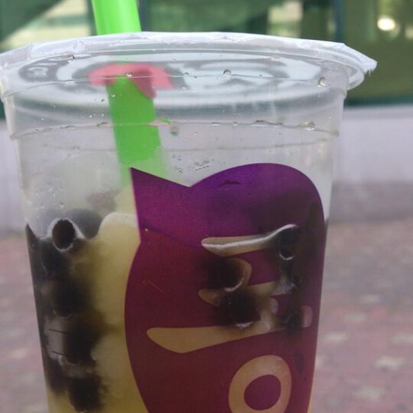 Photo taken at 롯데마트 (LOTTE Mart) by Hojeong L. on 9/22/2014-首尔九老区482乐天超市 Photo taken at 롯데마트 (LOTTE Mart) by Hojeong L. on 9/22/2014