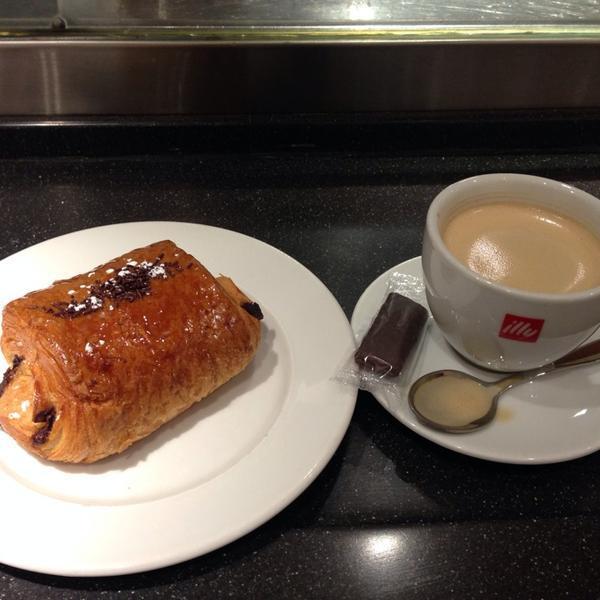 Photo taken at El Corte Inglés by Marlene F. on 4/22/2014