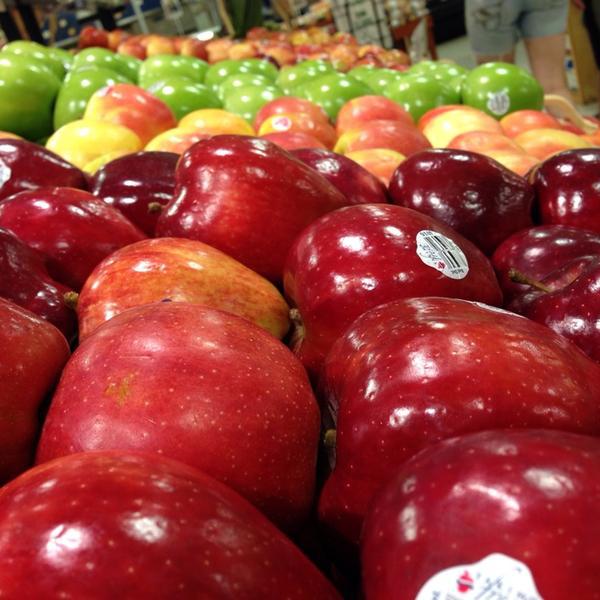 Photo taken at Publix by Lucy T. on 10/23/2013