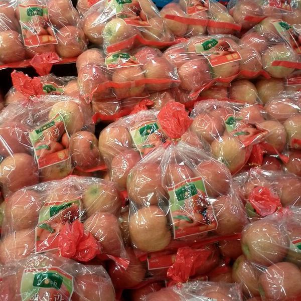 Photo taken at 이마트 (e-mart) by 종민 김. on 9/4/2013-京畿道高阳市义山区1124易买得超市 Photo taken at 이마트 (e-mart) by 종민 김. on 9/4/2013