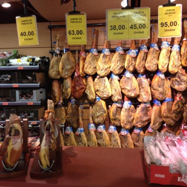 Photo taken at Mercadona by Катарина on 7/30/2012