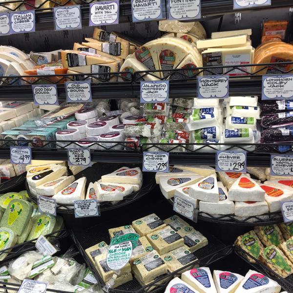 Photo taken at Trader Joes by CITYPEEK Patti on 3/14/2015