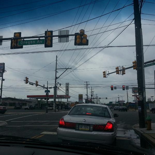 Photo taken at Aldi by Cynthia A. on 5/11/2013-费城宾夕法尼亚州19148 前大街南 2633号 Photo taken at Aldi by Cynthia A. on 5/11/2013