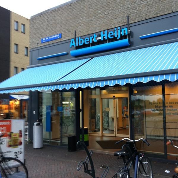 Photo taken at Albert Heijn by Rene v. on 10/10/2011