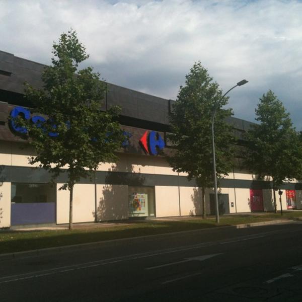 Photo taken at Carrefour by Stéphanois-Forever on 7/28/2012