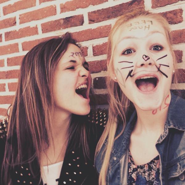 Photo taken at Proxy Delhaize by Nina H. on 3/18/2015