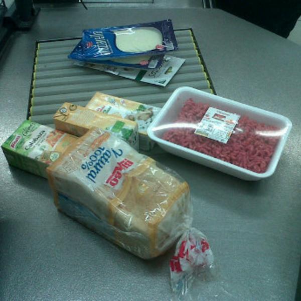 Photo taken at Mercadona by Arturo G. on 6/9/2012