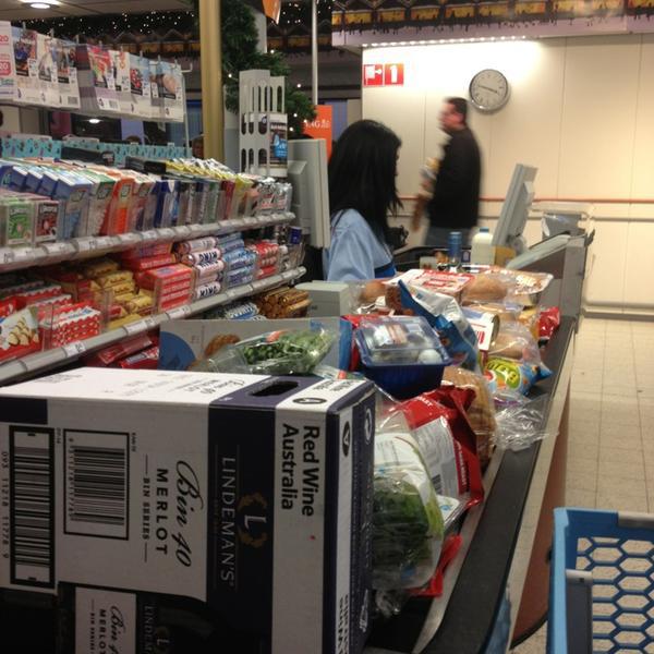 Photo taken at Albert Heijn by Timo B. on 12/22/2012-荷兰格尔德兰阿纳姆汉兹街145号 Photo taken at Albert Heijn by Timo B. on 12/22/2012