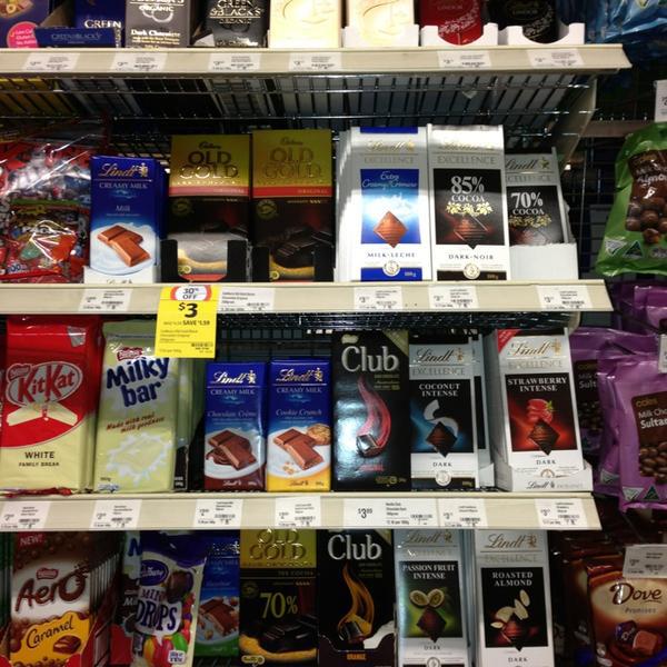Photo taken at Coles by Craig M. on 3/4/2013-昆士兰4220迈阿密任大道(黄金海岸高速公路) Photo taken at Coles by Craig M. on 3/4/2013