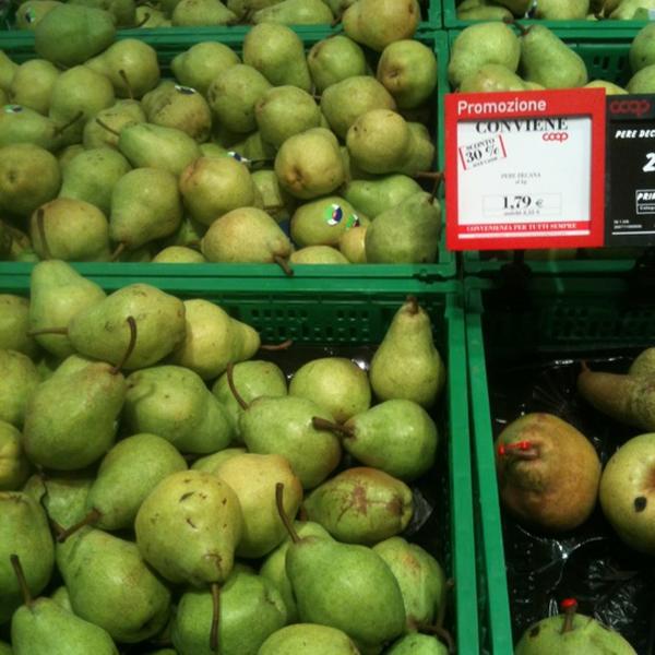 Photo taken at Coop by Giulio R. on 12/16/2012-意大利伦巴第米兰阿罗纳路18号 Photo taken at Coop by Giulio R. on 12/16/2012