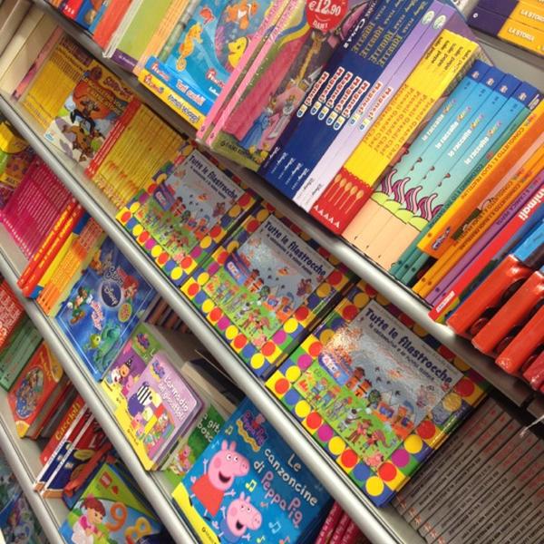 Photo taken at Coop by Iolanda R. on 12/17/2012-意大利伦巴第米兰阿罗纳路18号 Photo taken at Coop by Iolanda R. on 12/17/2012