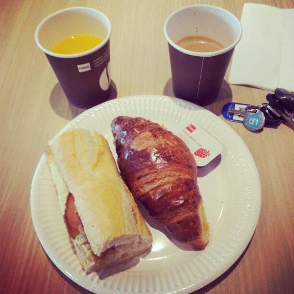 Photo taken at HEMA by Tory A. on 6/13/2012-荷兰阿姆斯特丹奥斯道尔普广场626号 Photo taken at HEMA by Tory A. on 6/13/2012