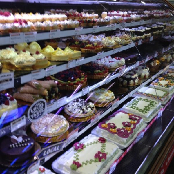 Photo taken at Whole Foods Market by scott s. on 6/9/2012-内华达州拉斯维加斯拉斯维加斯大道S(在城市广场)6689 Photo taken at Whole Foods Market by scott s. on 6/9/2012