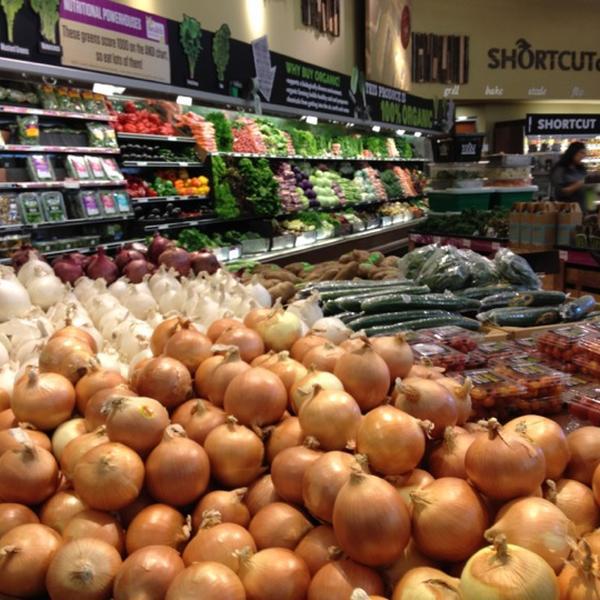 Photo taken at Whole Foods Market by Carlo L. on 4/15/2012-内华达州拉斯维加斯拉斯维加斯大道S(在城市广场)6689 Photo taken at Whole Foods Market by Carlo L. on 4/15/2012