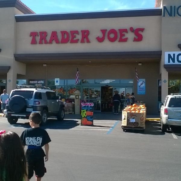Photo taken at Trader Joe's by Farrah S. on 10/4/2014-美国内华达州亨德森东部大道南10345 Photo taken at Trader Joe's by Farrah S. on 10/4/2014