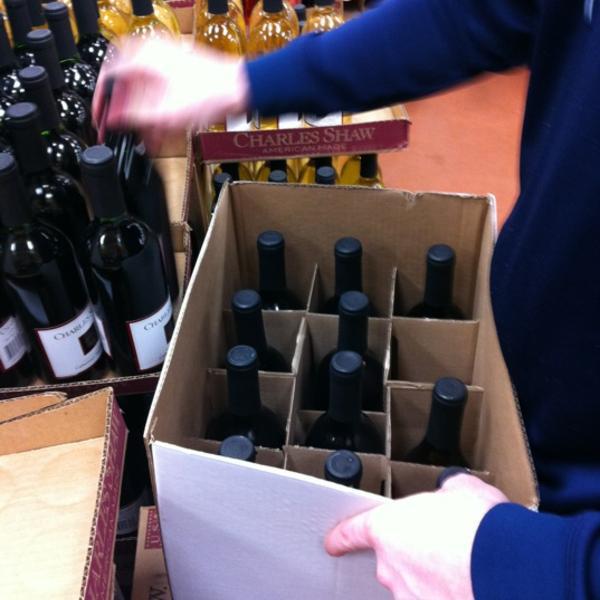 Photo taken at Trader Joe's by Camille T. on 2/18/2012-密苏里州圣刘易斯城布伦特伍德中心48号 Photo taken at Trader Joe's by Camille T. on 2/18/2012