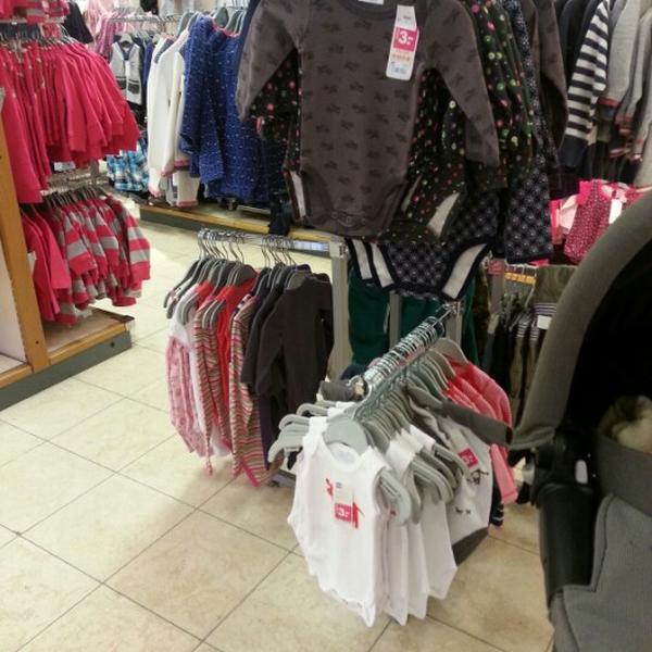 Photo taken at HEMA by Halandinh on 11/17/2012