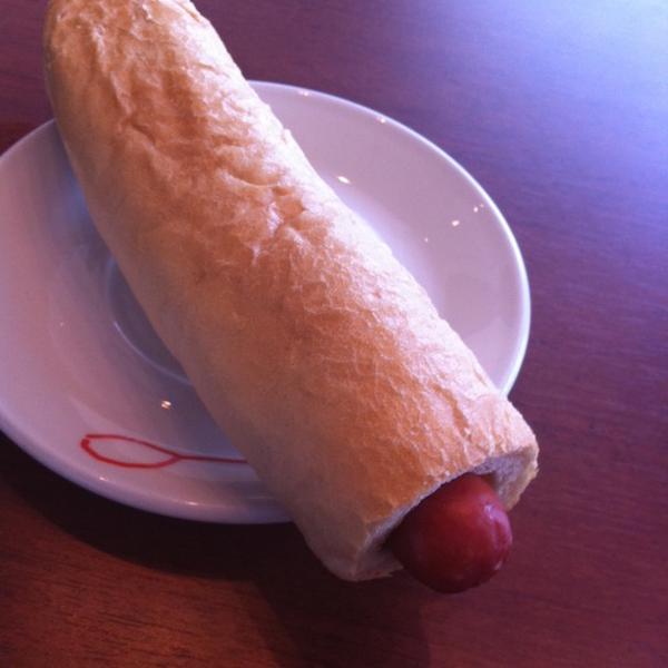 Photo taken at HEMA by Huub L. on 3/21/2011-荷兰格尔德兰维伊肯斯波尔街15号 Photo taken at HEMA by Huub L. on 3/21/2011