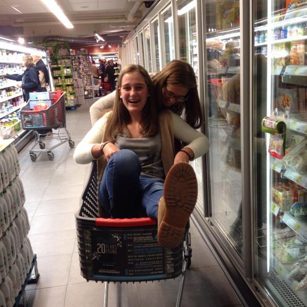 Photo taken at Proxy Delhaize by Marie C. on 10/27/2014