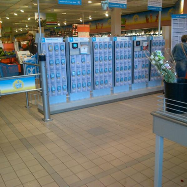 Photo taken at Albert Heijn by Diana H. on 7/17/2012-荷兰乌特勒支索斯特博格米斯特格罗特街2号 Photo taken at Albert Heijn by Diana H. on 7/17/2012