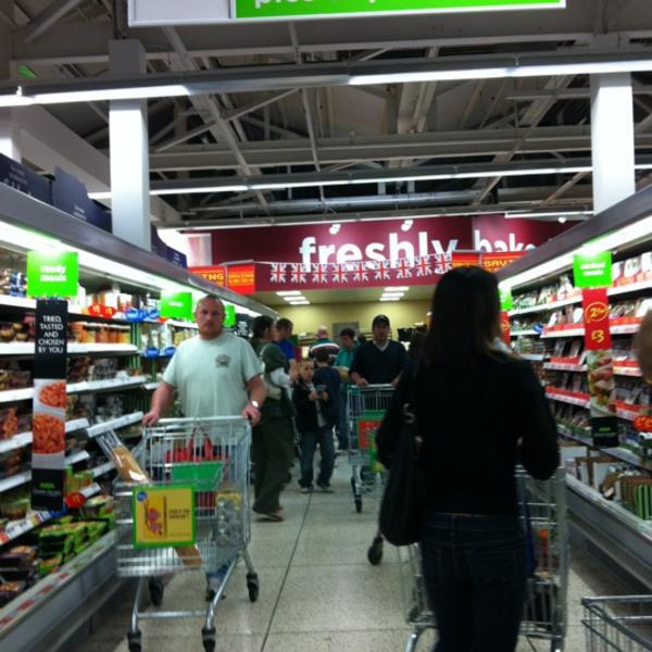Photo taken at Asda by kornka k. on 6/2/2012-英国莱斯特郡欣克利巴维尔路 Photo taken at Asda by kornka k. on 6/2/2012
