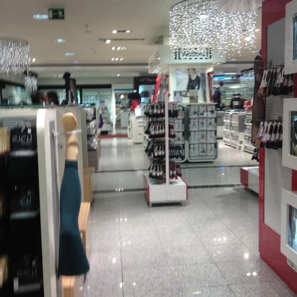 Photo taken at El Corte Inglés by cuadrodemando (. on 1/5/2013