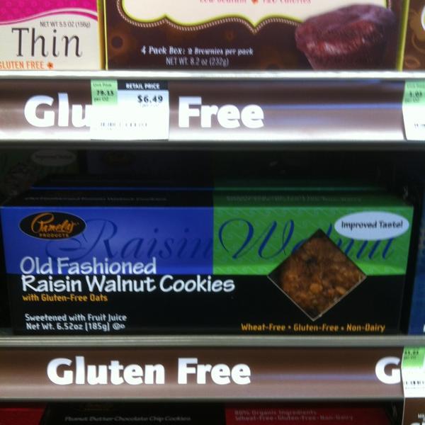 Photo taken at Whole Foods Market by David on 6/23/2013-加尼福尼亚奥克斯纳德镇中心街道650(中收集在河滨公园) Photo taken at Whole Foods Market by David on 6/23/2013