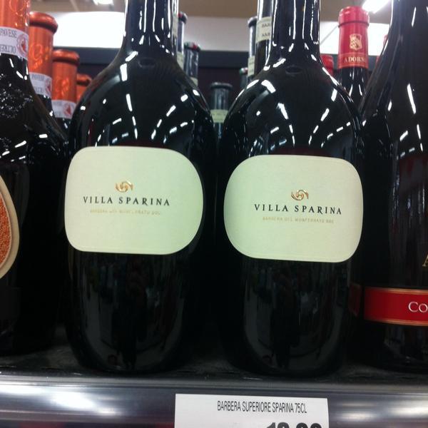 Photo taken at Iper Tortona by Serhiy P. on 1/20/2015-意大利皮埃蒙特托尔托纳维古佐洛街2号 Photo taken at Iper Tortona by Serhiy P. on 1/20/2015