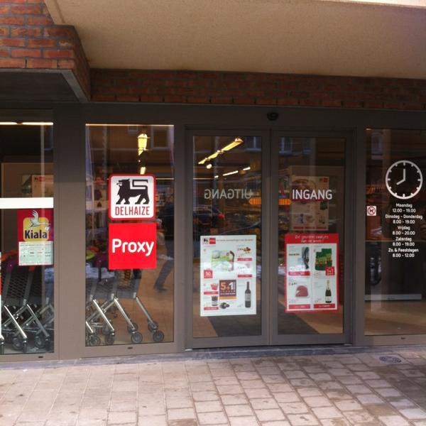 Photo taken at Proxy Delhaize by Bart W. on 3/13/2013