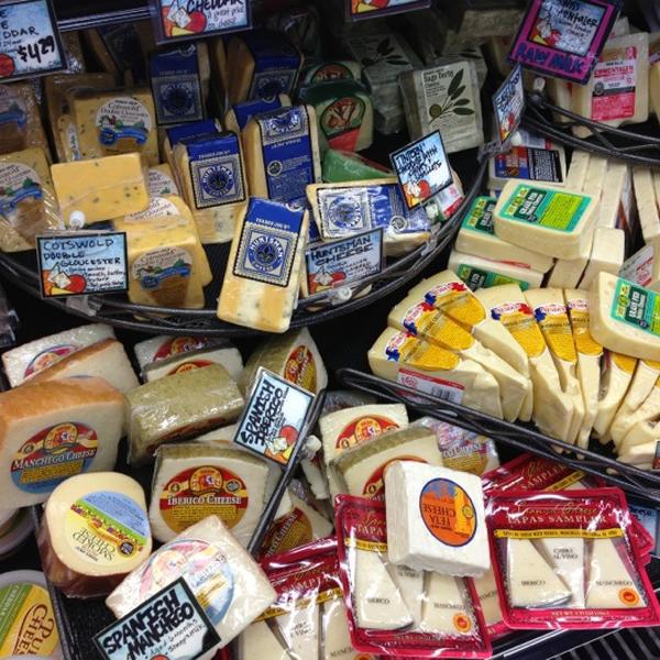 Photo taken at Trader Joe's by Otis K. on 10/20/2012-爱荷华州西得梅因米尔斯公民路6305 Photo taken at Trader Joe's by Otis K. on 10/20/2012