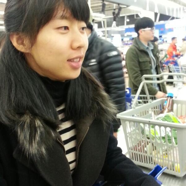 Photo taken at 홈플러스 (Home plus) by SINA L. on 12/7/2013