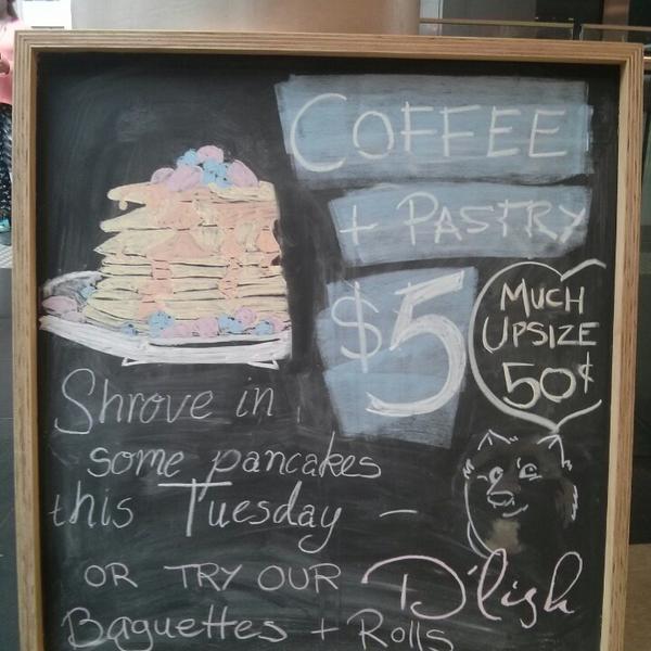 Photo taken at Woolworths by Rosie K. on 2/17/2015-澳大利亚维多利亚州墨尔本柯林斯街南十字星车站 Photo taken at Woolworths by Rosie K. on 2/17/2015