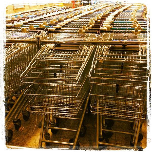 Photo taken at Albert Heijn by Ria B. on 12/2/2011