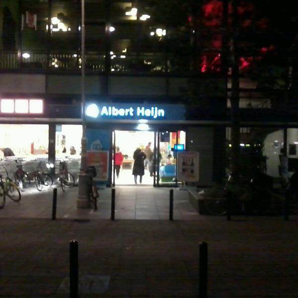 Photo taken at Albert Heijn by Guillaume M. on 3/26/2014-荷兰阿姆斯特丹亥姆霍兹街63号 Photo taken at Albert Heijn by Guillaume M. on 3/26/2014