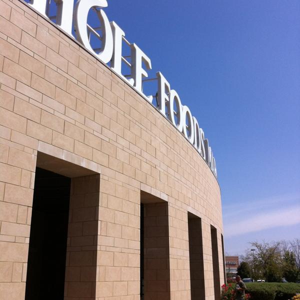 Photo taken at Whole Foods Market by Karen P. on 3/19/2013-德克萨斯州舒格兰市西南高速路15900号 Photo taken at Whole Foods Market by Karen P. on 3/19/2013