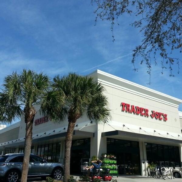 Photo taken at Trader Joes by Tina M. on 2/3/2013-美国佛罗里达州萨拉索塔塔米亚米街南4101 Photo taken at Trader Joes by Tina M. on 2/3/2013